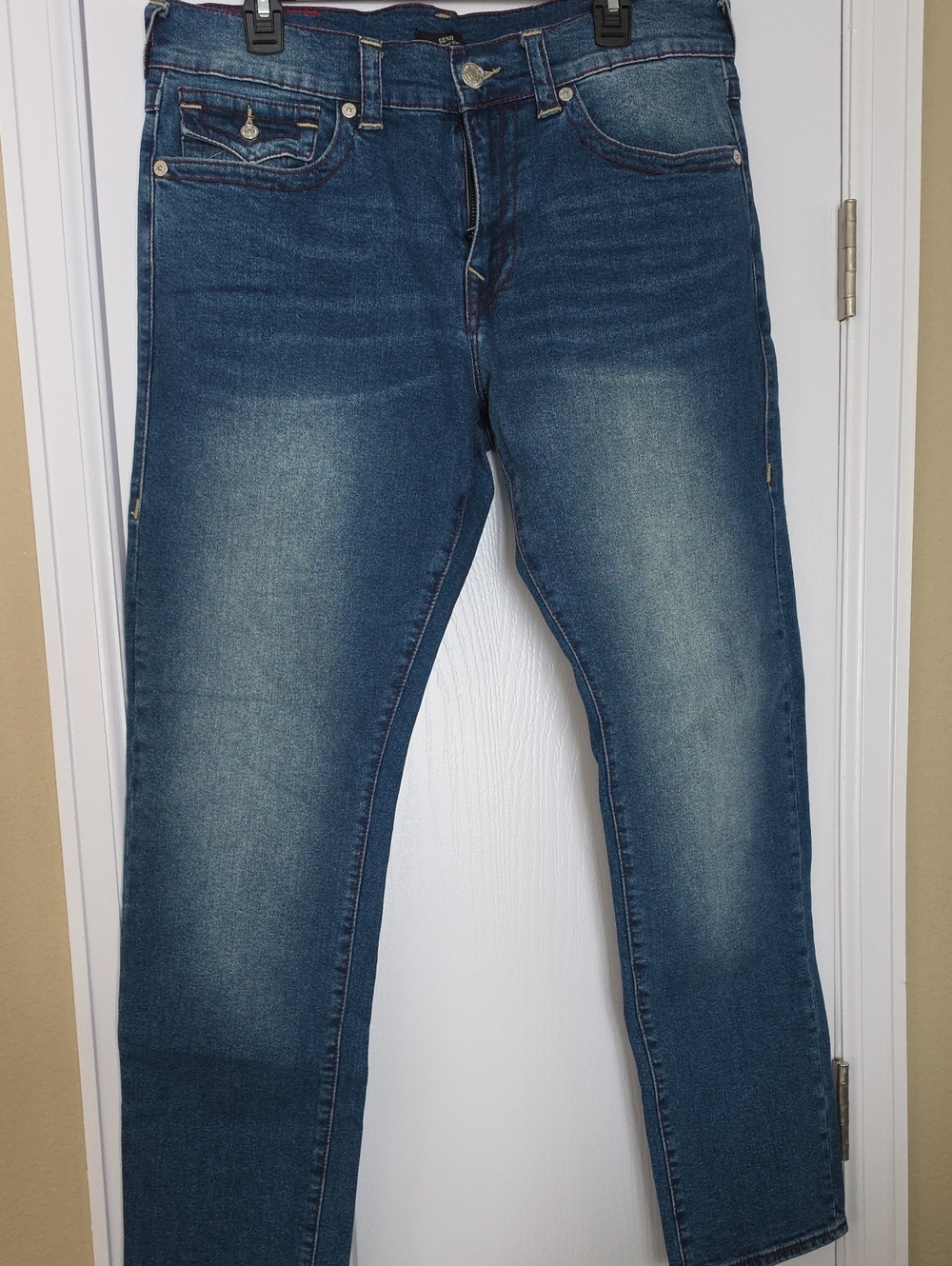 True Religion Medium Dusty Wash Slim Geno SN Flap Slim Jeans - Nee